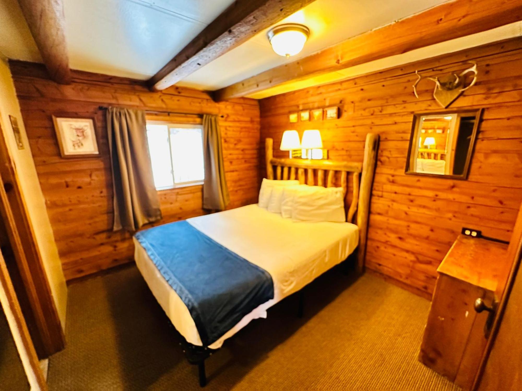 Ute Bluff Lodge, Cabins And Rv Park South Fork Exteriör bild